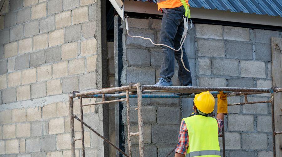 Expert Emergency Roof Repairs services in Alamo, TX